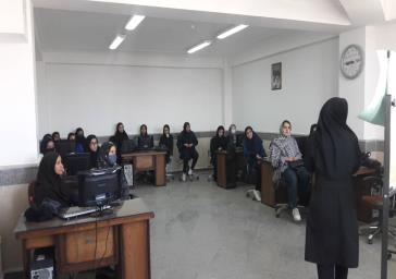 اجرای دوره فناوری اطلاعات (کاربر ICDL) برای مدد جویان تحت پوشش کمیته امداد امام‌ خمینی (ره) شهرستان